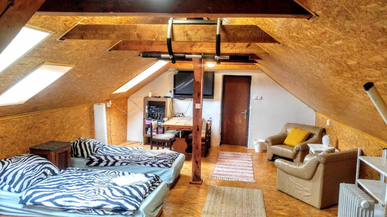 Cechuv Mlyn Apartamento Hrebecniky Exterior foto